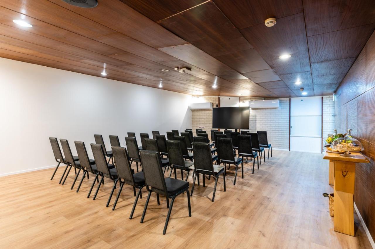 Eden Inn Zikhron Ya'akov Eksteriør bilde