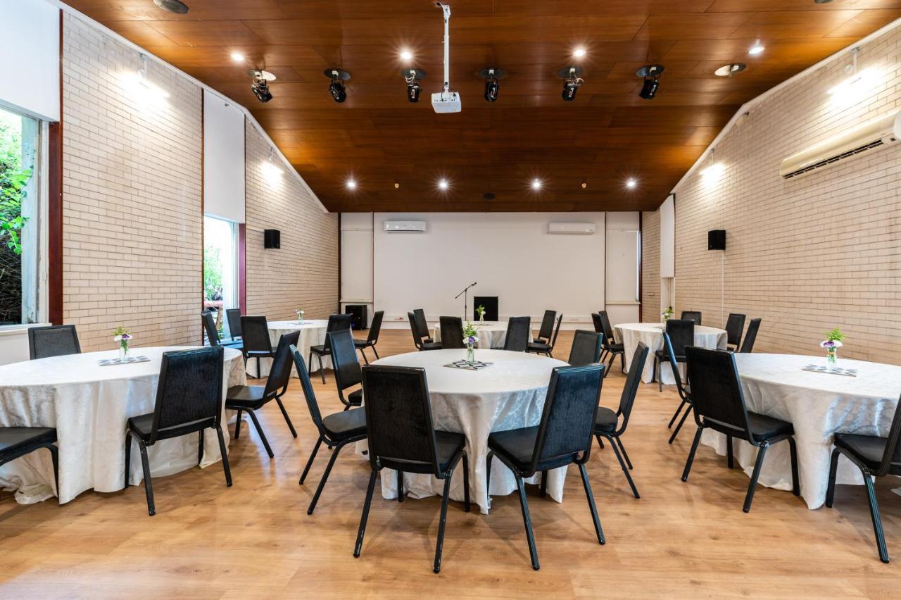 Eden Inn Zikhron Ya'akov Eksteriør bilde