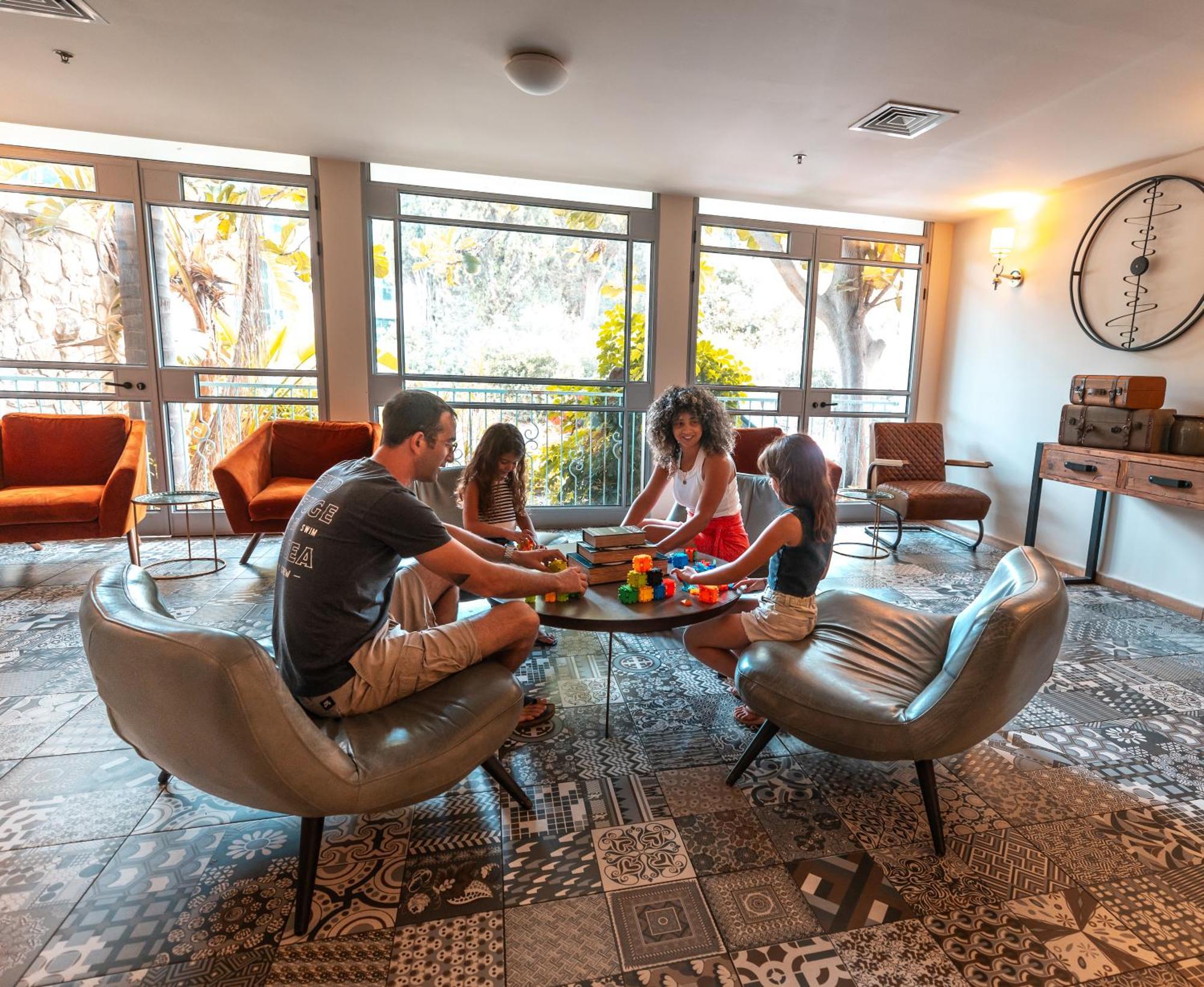 Eden Inn Zikhron Ya'akov Eksteriør bilde