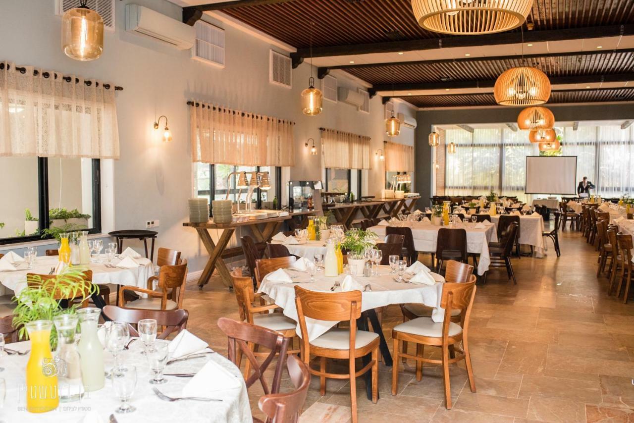 Eden Inn Zikhron Ya'akov Eksteriør bilde